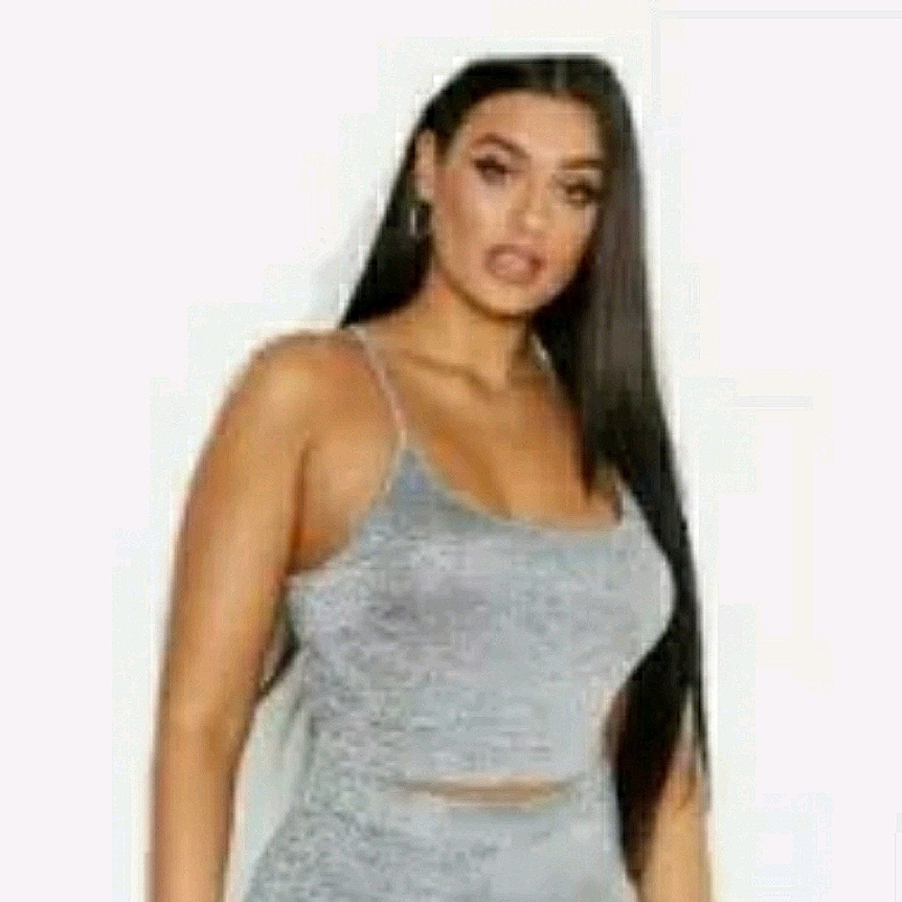 Boohoo Plus Fit Scoop Neck Sports Bra- Size 16